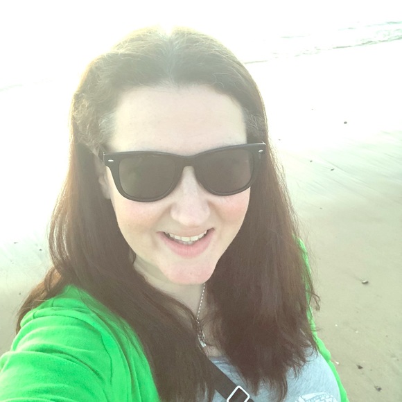 Meet your Posher, Andi - Picture 1 of 1